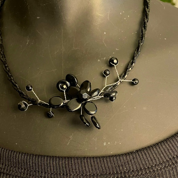 Vintage Sterling and onyx jewelry pairing. Beaded necklace with wired floral - Picture 2 of 4